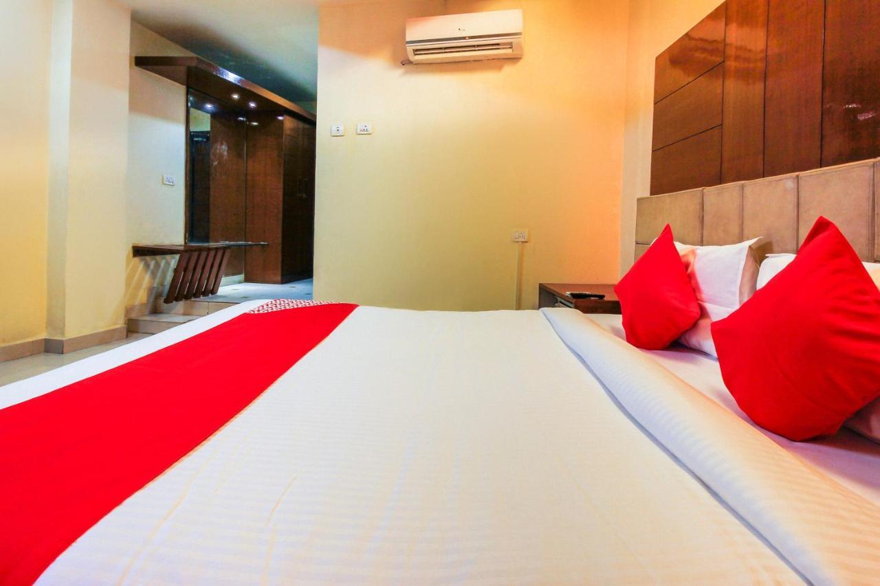 Oyo Hotel Metro International Near Lb Stadium Haïdarabad Extérieur photo