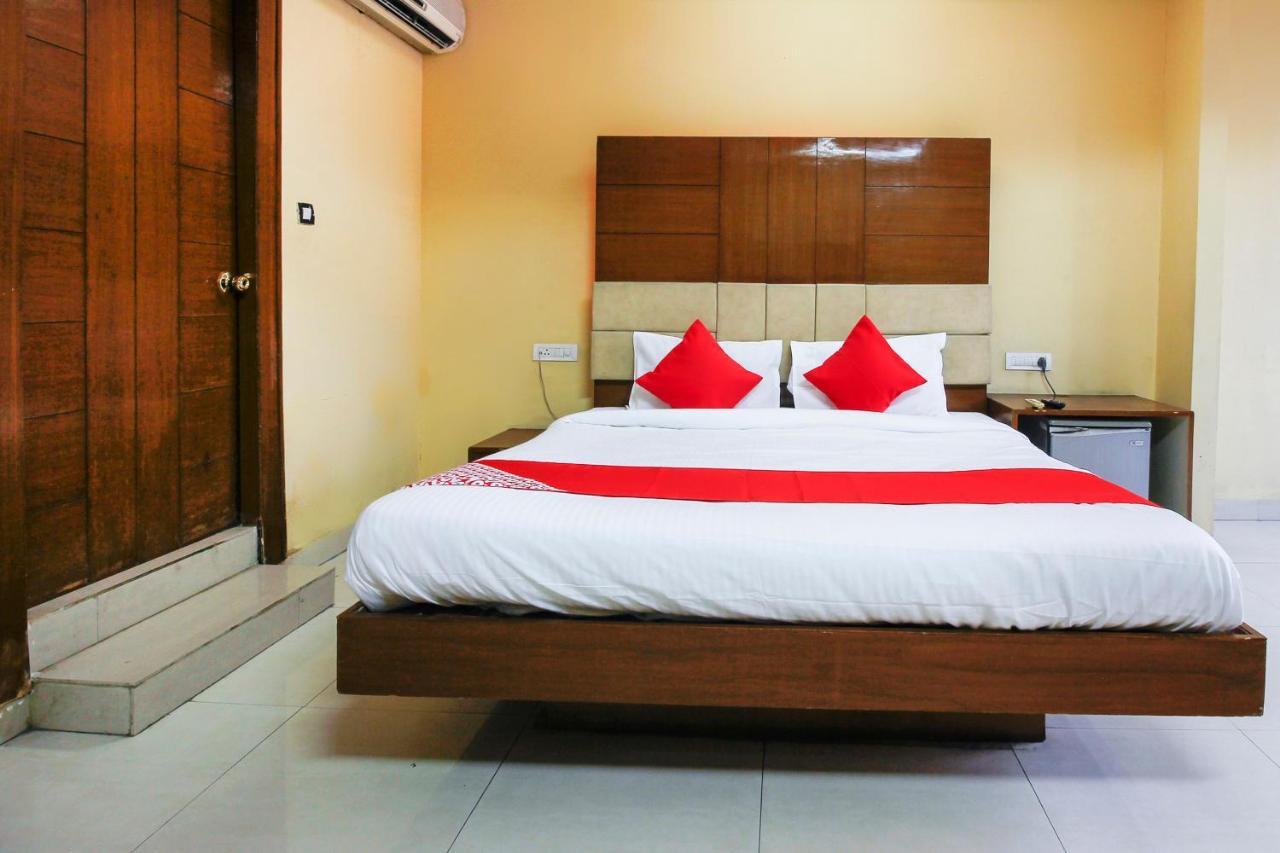 Oyo Hotel Metro International Near Lb Stadium Haïdarabad Extérieur photo