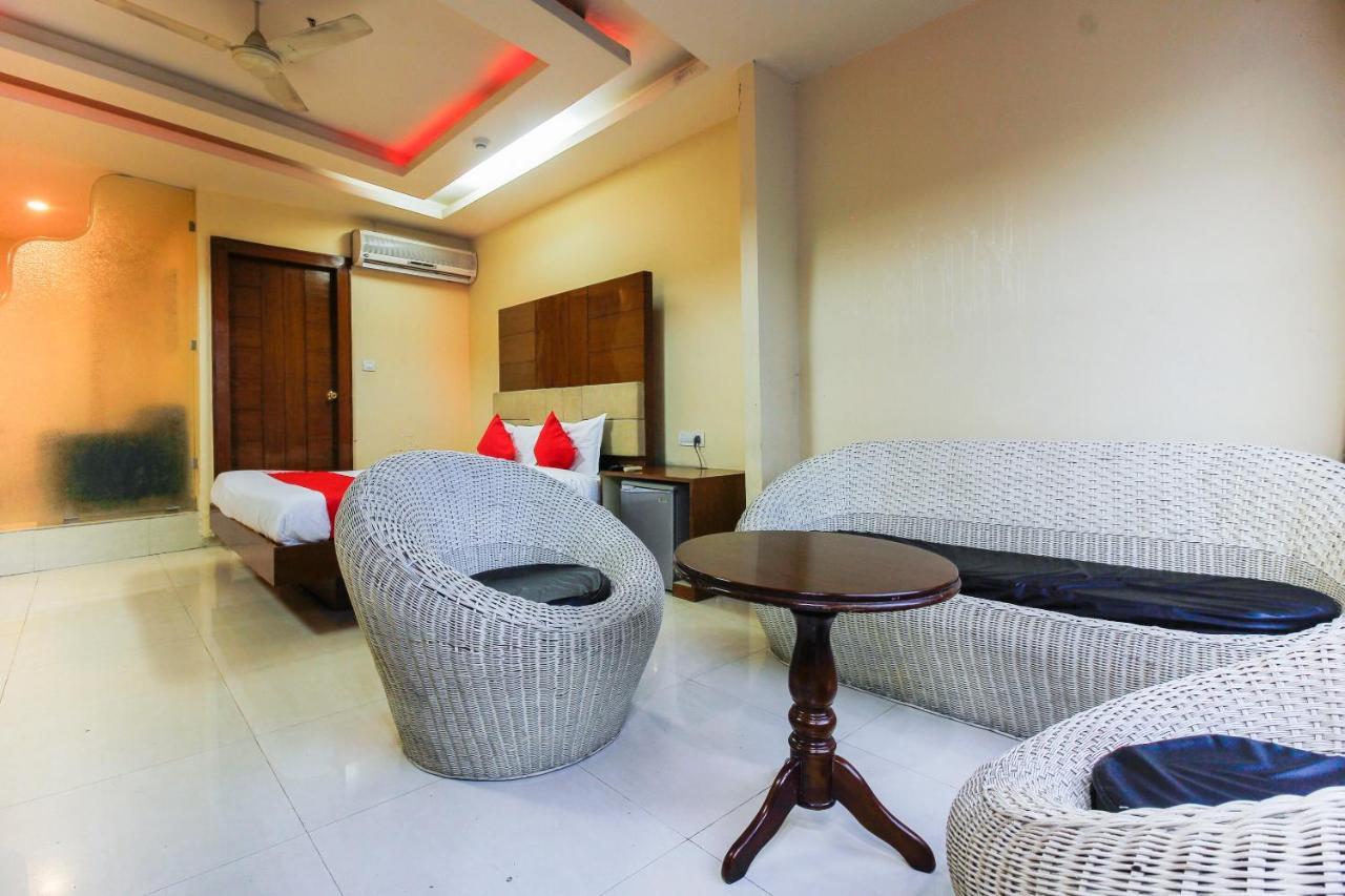 Oyo Hotel Metro International Near Lb Stadium Haïdarabad Extérieur photo