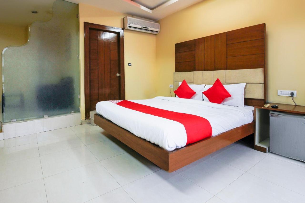 Oyo Hotel Metro International Near Lb Stadium Haïdarabad Extérieur photo